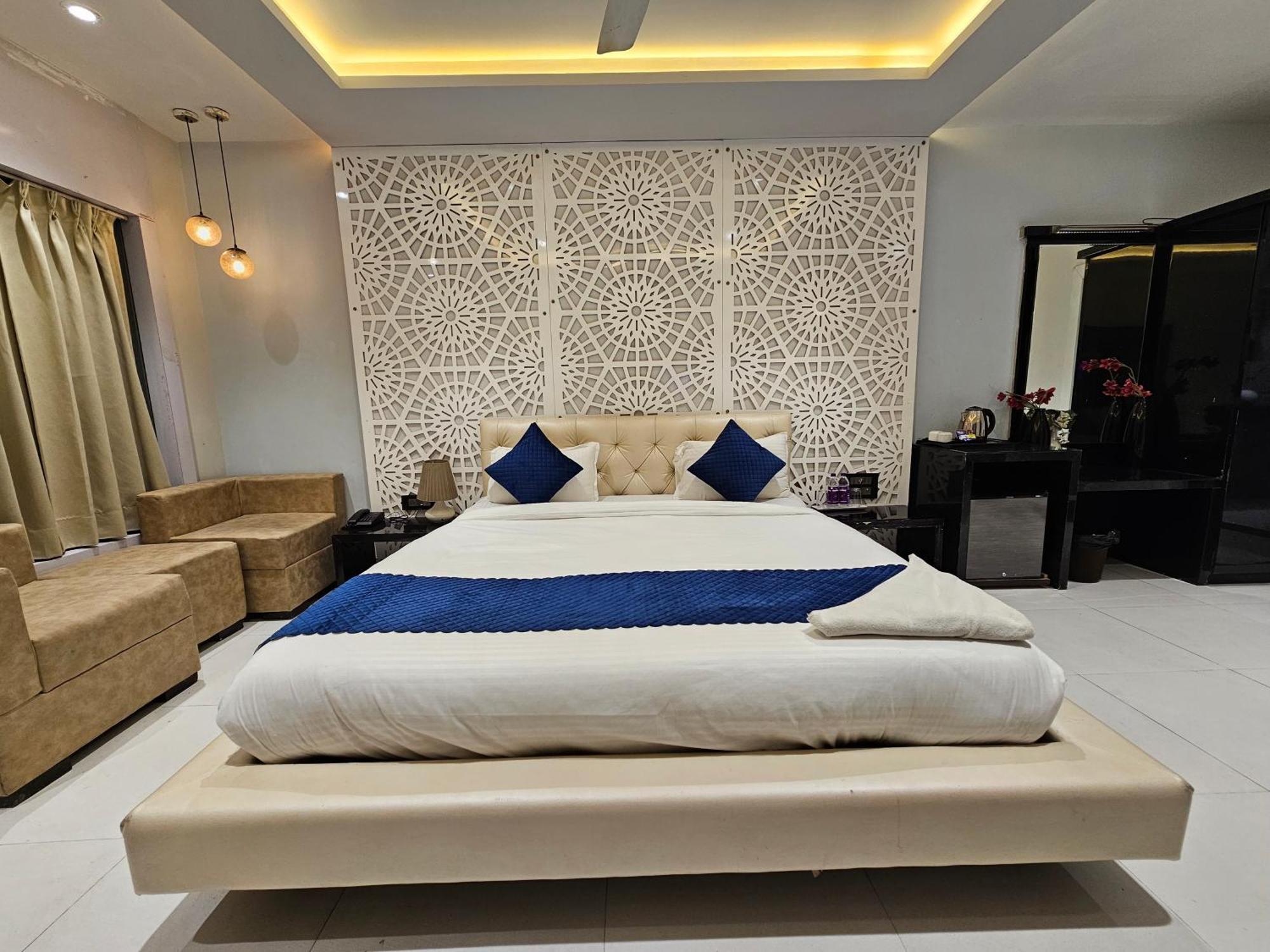 Hotel Mk Vivanta กวาลิออร์ ภายนอก รูปภาพ