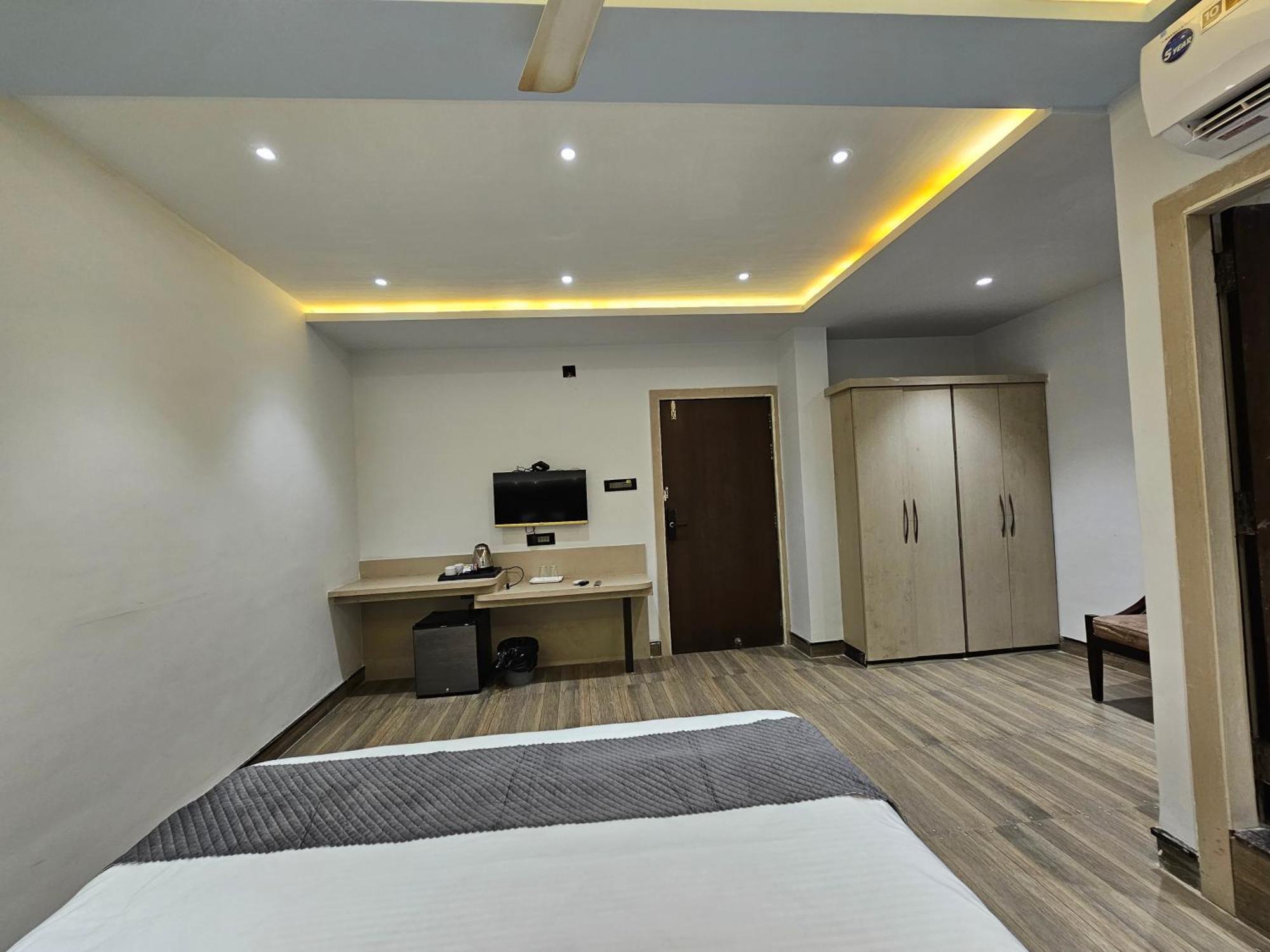 Hotel Mk Vivanta กวาลิออร์ ภายนอก รูปภาพ